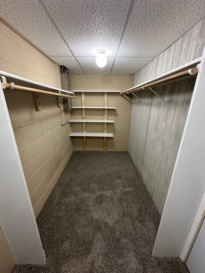 332 1/2 Pleasant Ave #2 - Photo 5 of 10