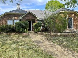 featured image of 1405 Country Ln