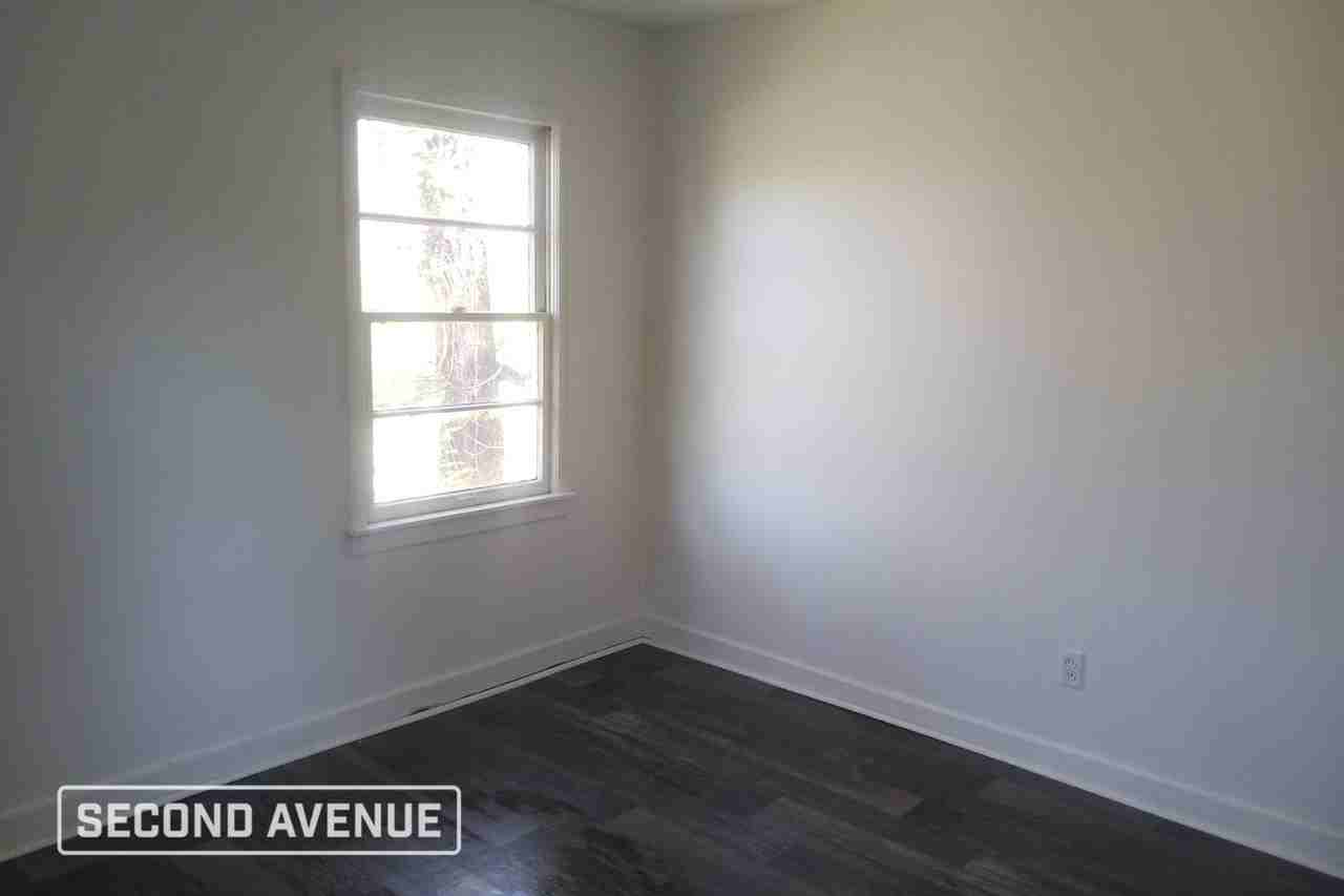 9844 Greenlee Rd - Photo 5 of 12