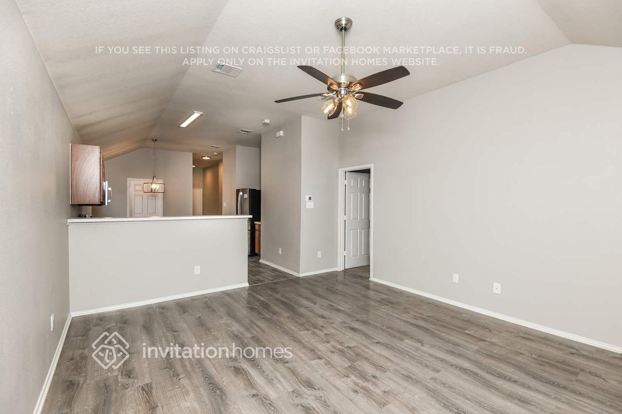 3045 Spotted Owl Dr - Photo 4 of 16