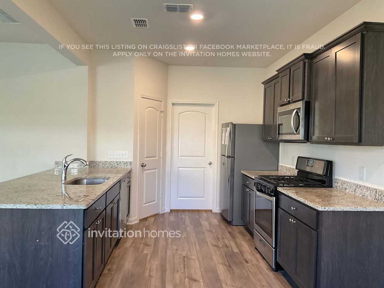 3125 Angus Dr - Photo 7 of 20