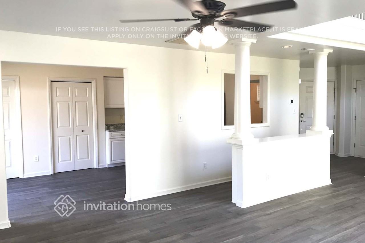 10400 Neland St - Photo 2 of 17