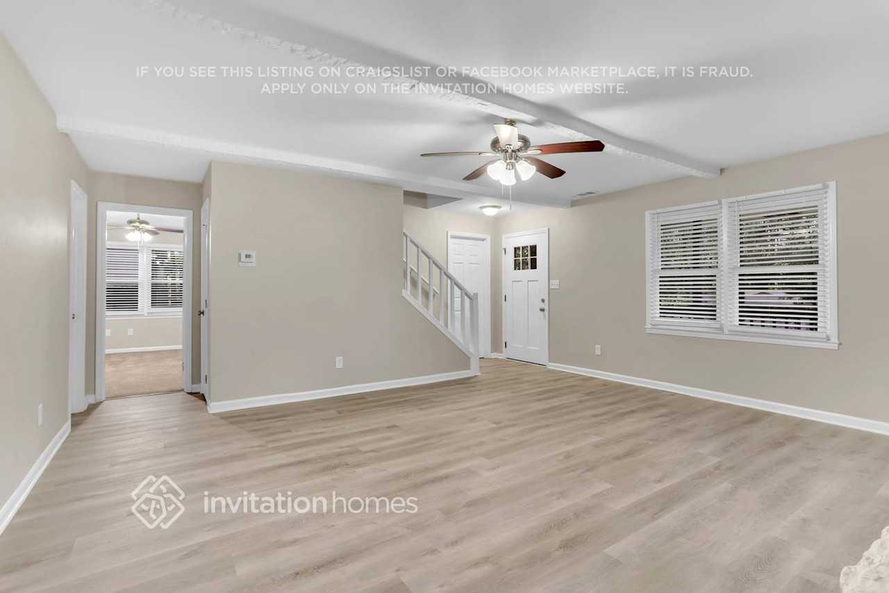 7270 Oswego Trl - Photo 2 of 19