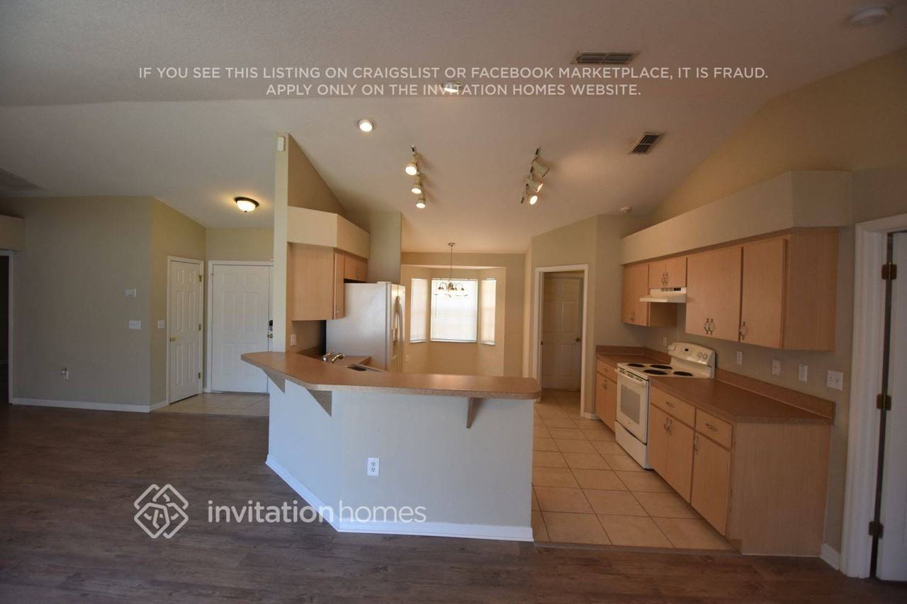 5238 Snowy Heron Dr - Photo 4 of 12