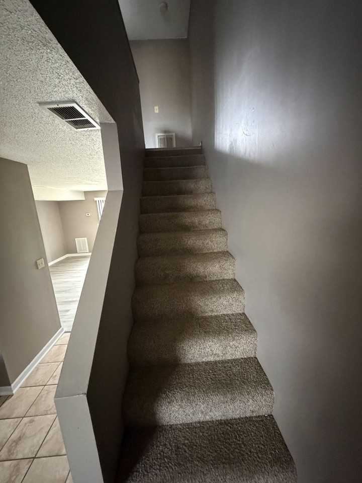 105 New St #8 - Photo 4 of 8