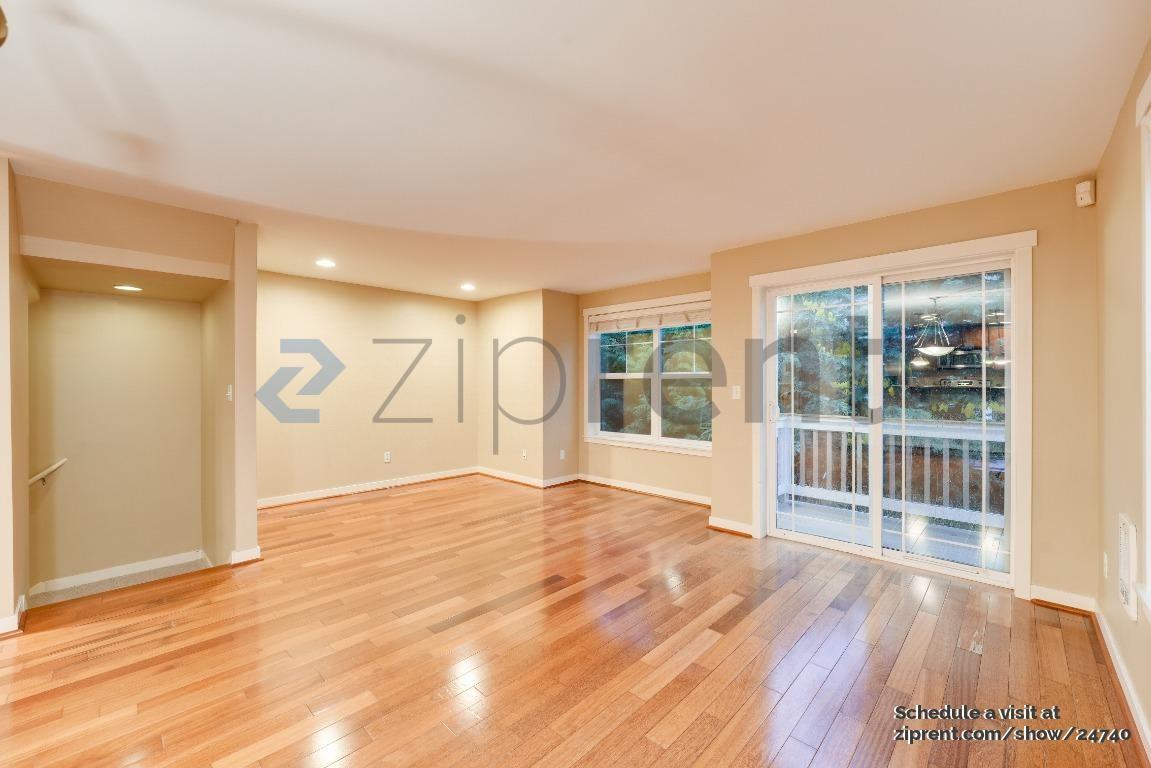 9506 Interlake Ave N #A - Photo 4 of 29