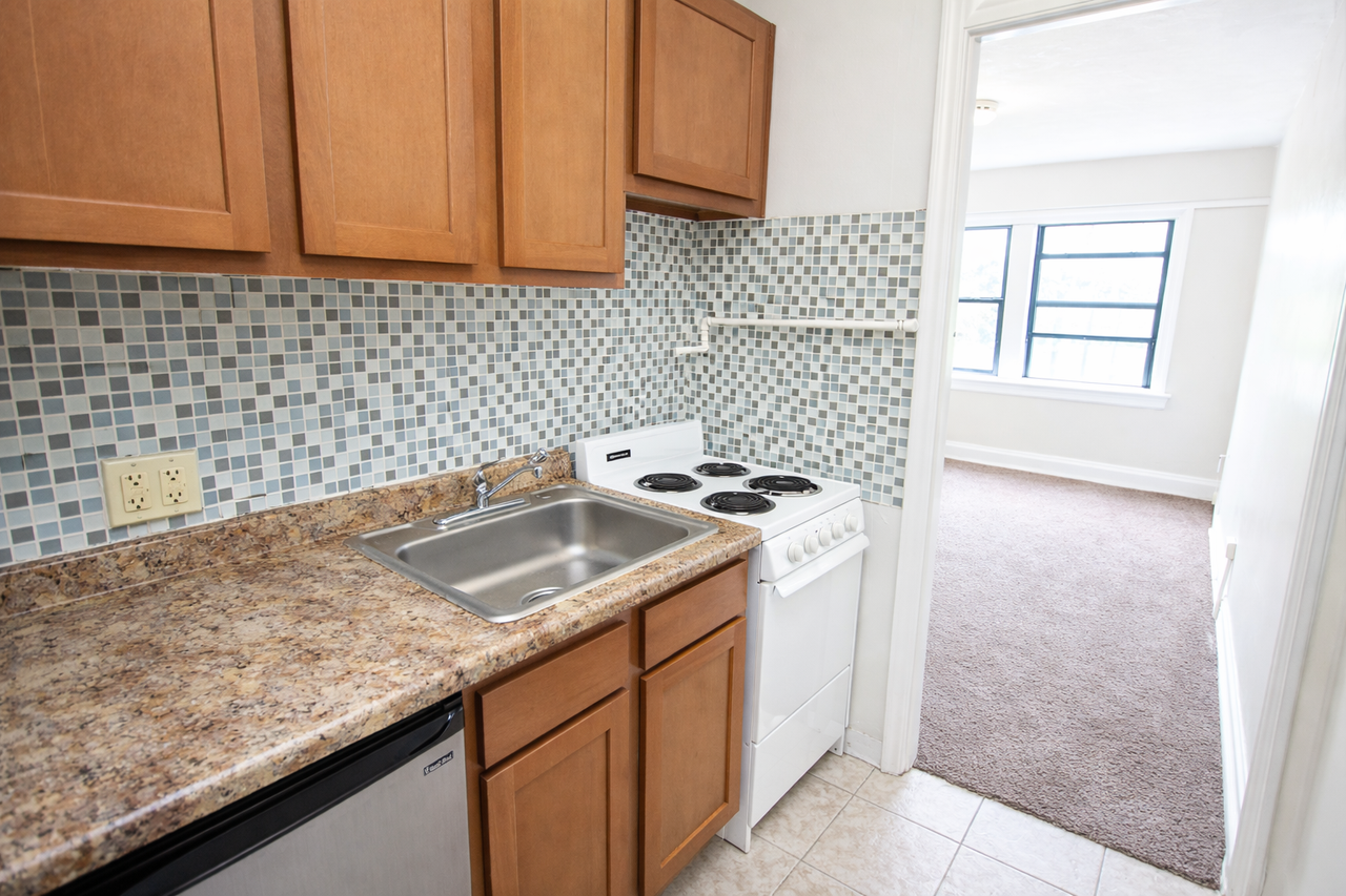 4720 CENTRE AVENUEAPT 5-H #5H - Photo 3 of 8