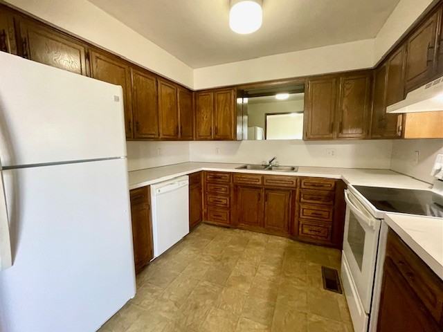 Jamestown Apartments 9 #1 - Photo 5 of 19