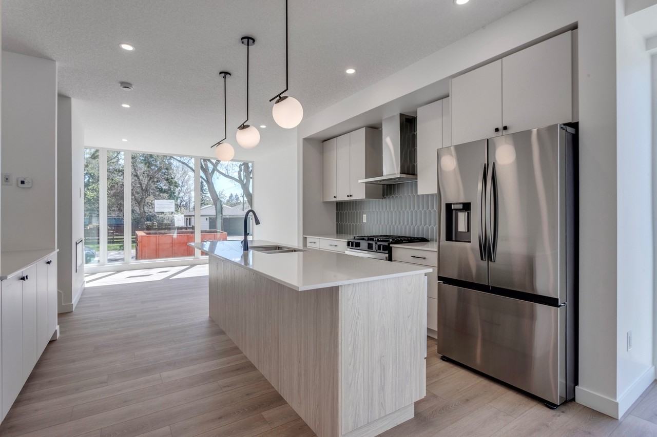 Glenora 4 Plex - Photo 7 of 39