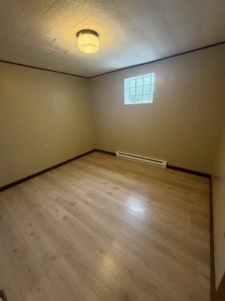 91 W 5th St #1 - Photo 3 of 5