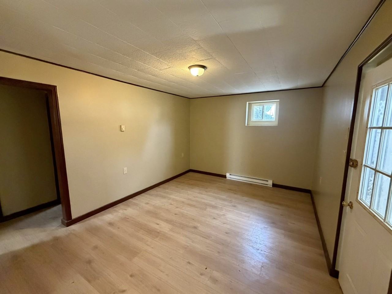 91 W 5th St #1 - Photo 5 of 5