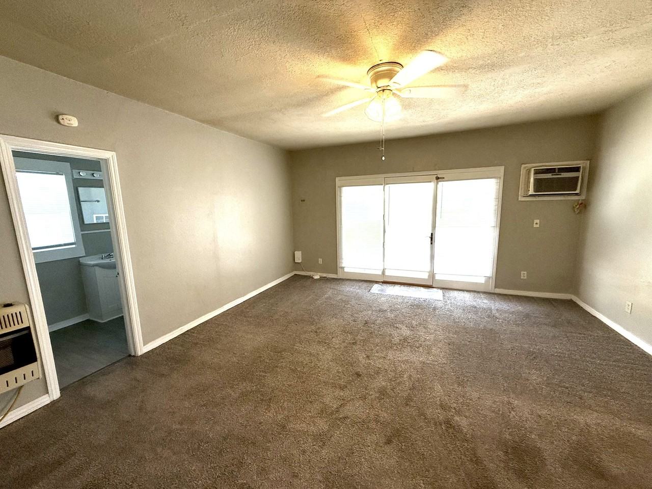 226 12th Ave Nw #1 - Photo 2 of 9