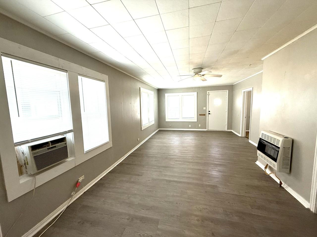 226 12th Ave Nw #1 - Photo 3 of 9