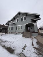 featured image of 812B E University Ave #2