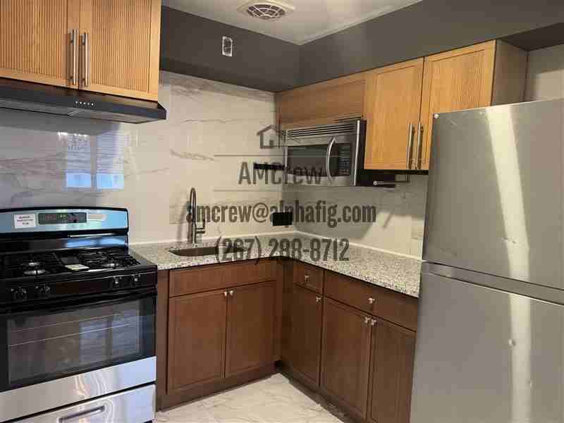 10008 Jeanes St #2 - Photo 3 of 18