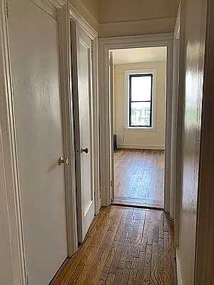 Park Terrace E & W 218th St #4F - Photo 4 of 7