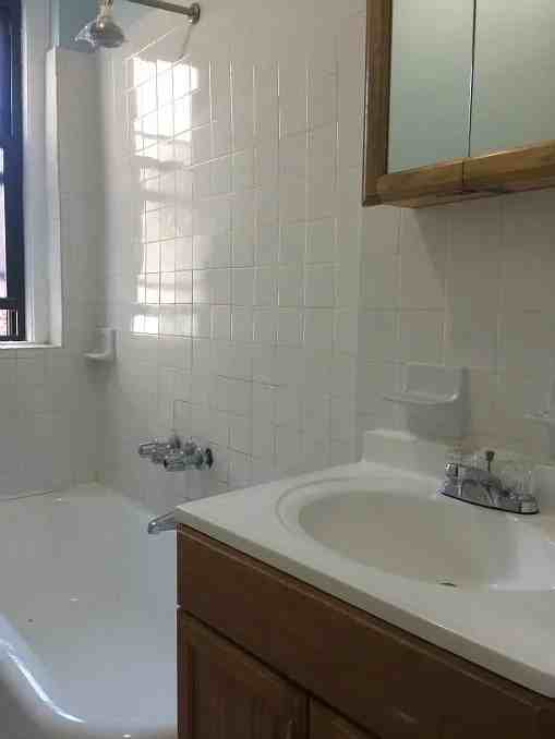 Park Terrace E & W 218th St #4F - Photo 7 of 7