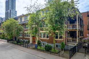 Earl Place - Photo 1 of 1