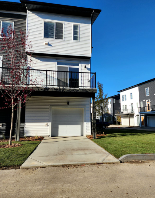 42 Walgrove Common SE - Photo 2 of 31