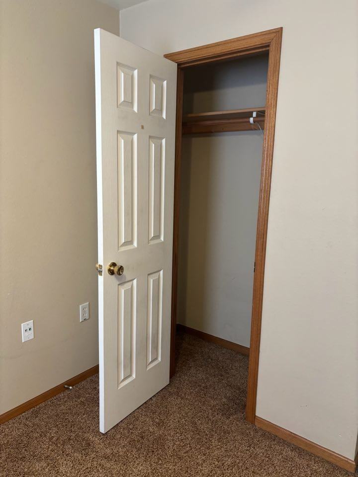 1535 Sw Washburn Ave #1 - Photo 5 of 6