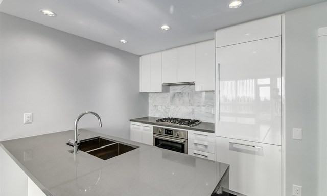 5628 Birney Ave - Photo 3 of 19