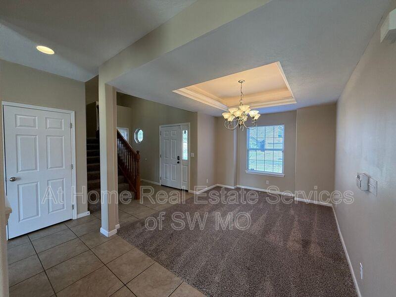 1518 W Maplewood St - Photo 6 of 17