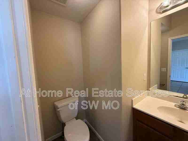 1518 W Maplewood St - Photo 7 of 17