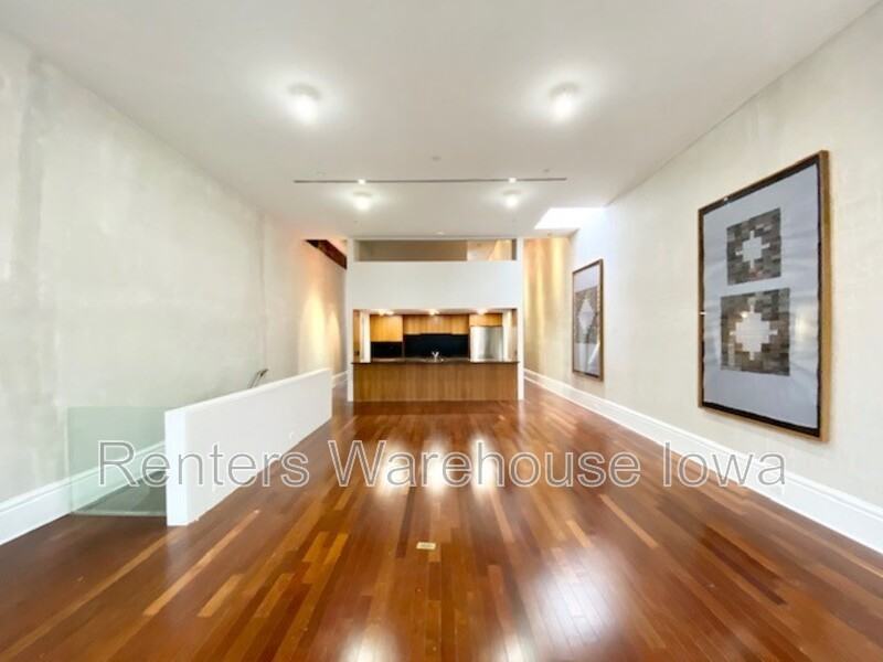 520 1/2 E Grand Ave - Photo 2 of 27