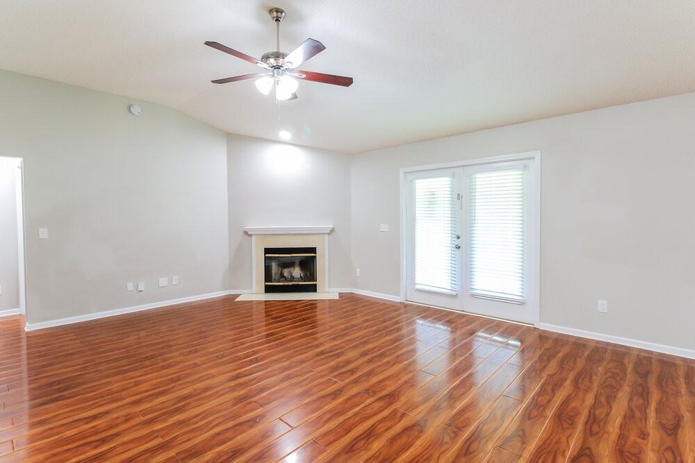 717 S Lake Cunningham Ave - Photo 4 of 24