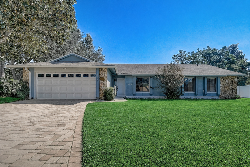 6320 Edge O Grove Cir - Photo 3 of 22