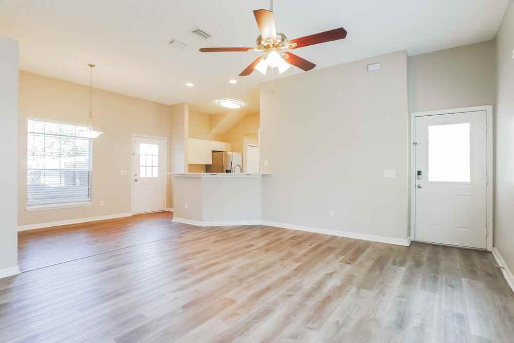 3376 State Road - Photo 5 of 19