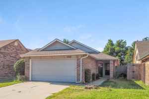 featured image of 7728 Doris Dr