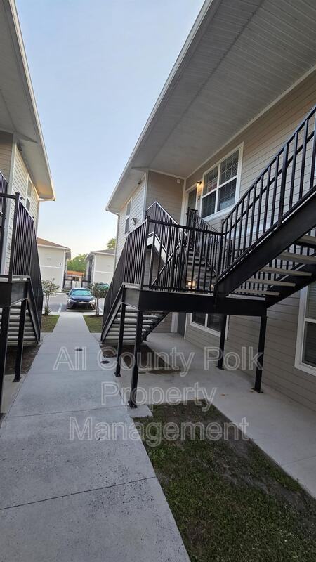 915 Ariana St #51 - Photo 3 of 20