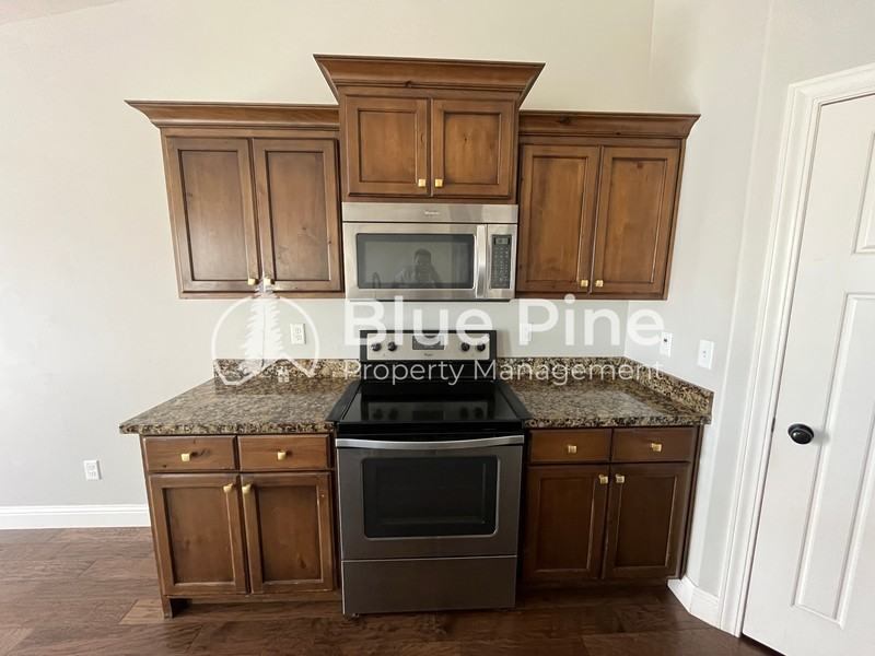 3688 Shale Ave - Photo 7 of 26