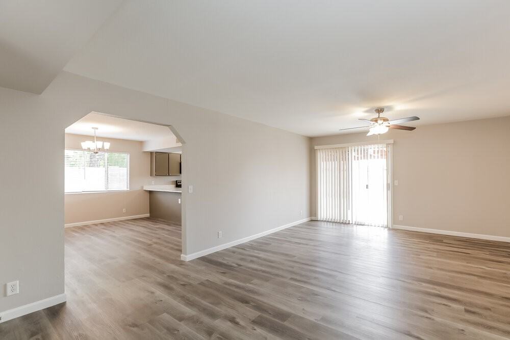 307 W Nopal Pl - Photo 5 of 16