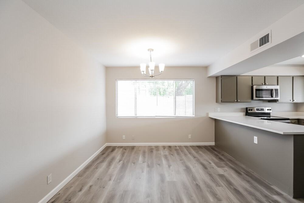 307 W Nopal Pl - Photo 7 of 16