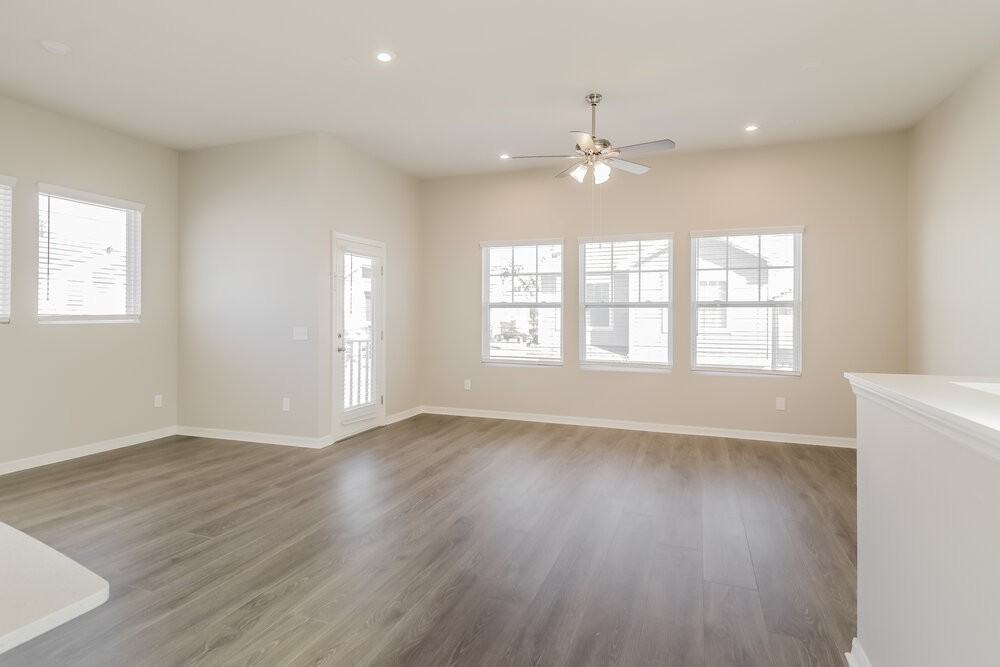 4618 Socrates Way - Photo 4 of 17