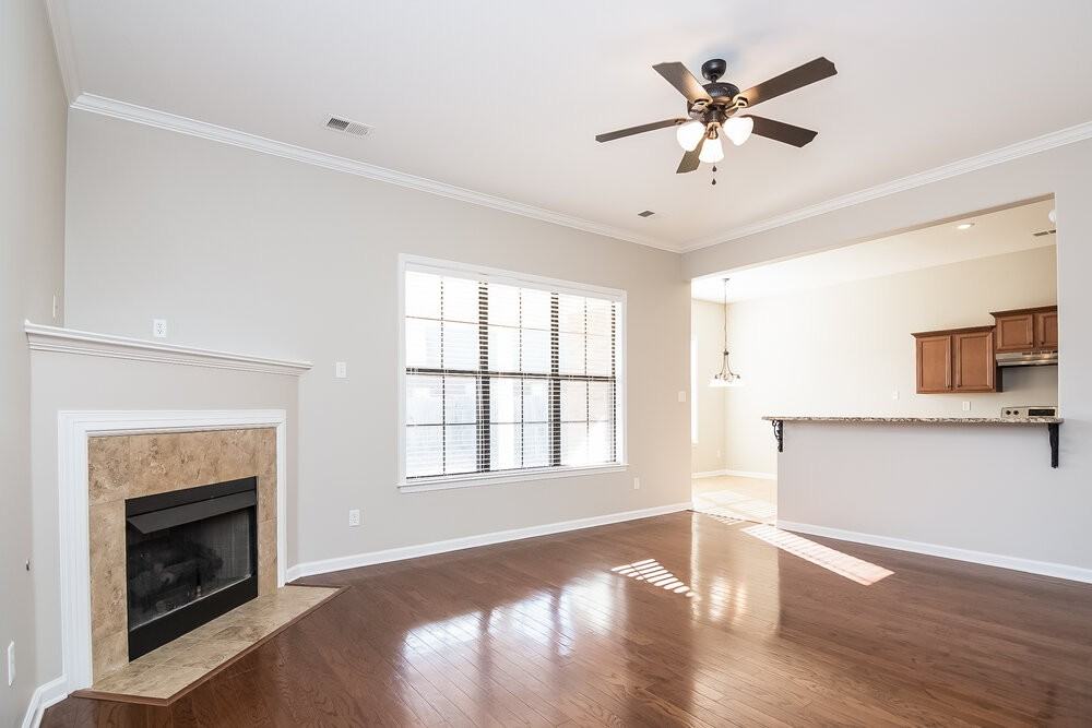 9301 Chastain Pl - Photo 2 of 15