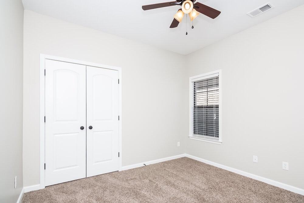 9301 Chastain Pl - Photo 5 of 15