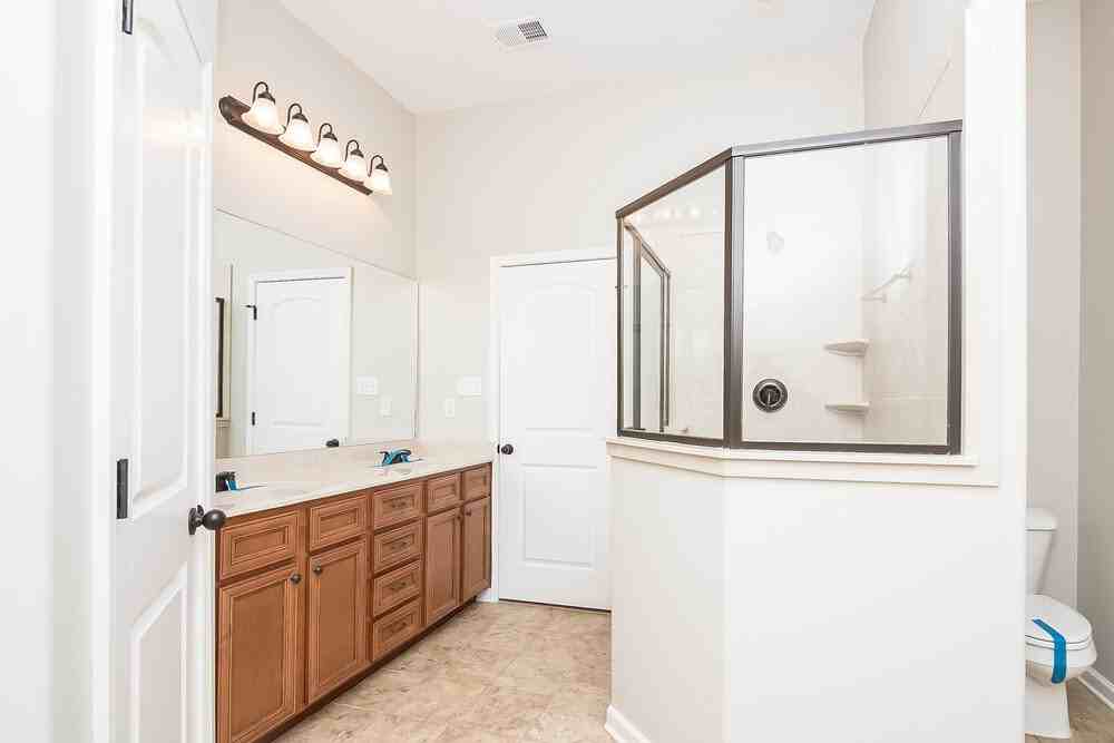 9301 Chastain Pl - Photo 6 of 15