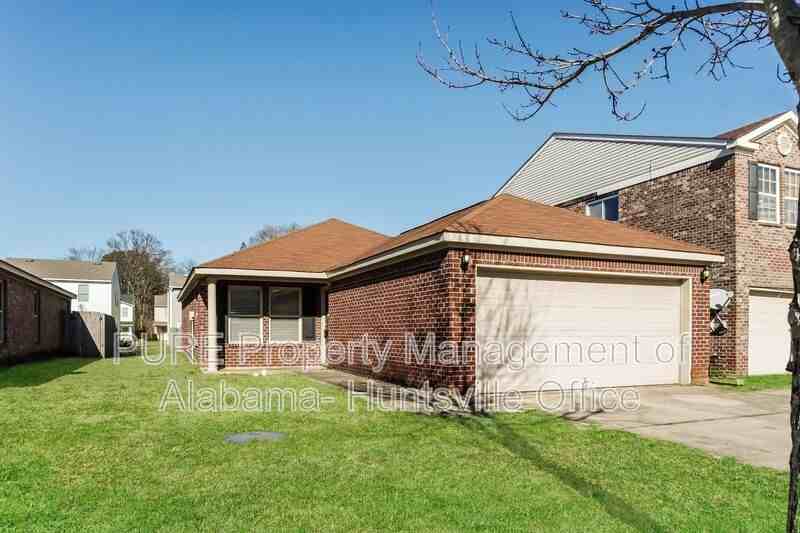 135 Wethersfield Dr - Photo 3 of 21