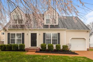 featured image of 2853 Sutherland Dr