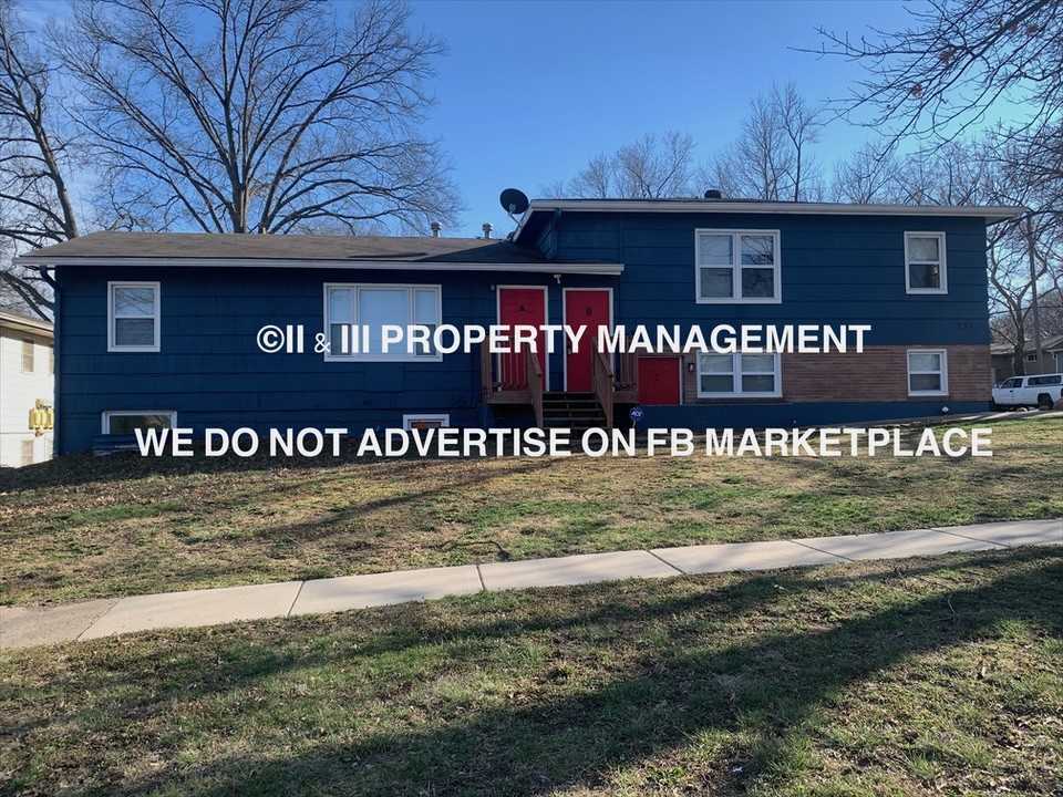 731 W 25th St #1 - Photo 2 of 19