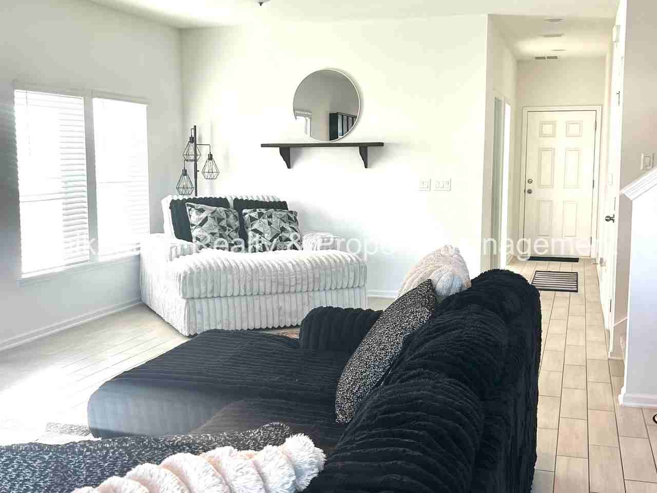 377 Brookgreen Way #1 - Photo 2 of 25