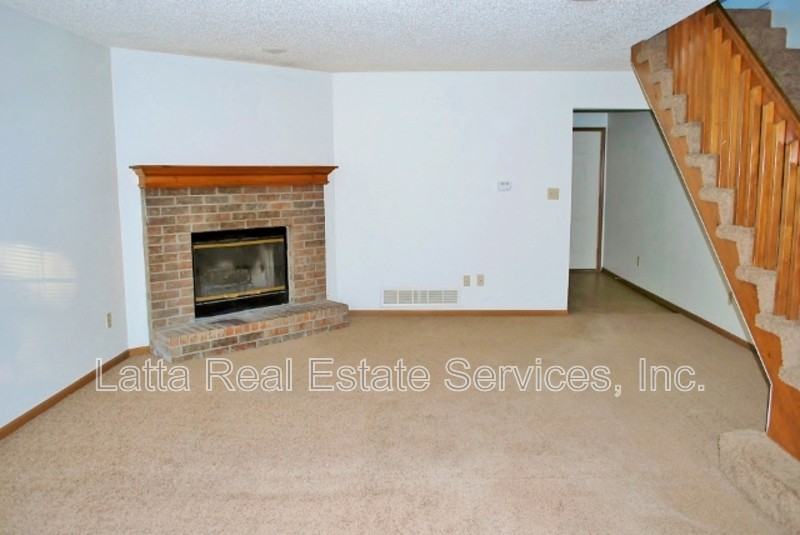 2115 Highridge Dr - Photo 5 of 13