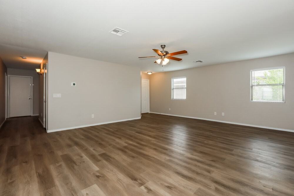 1931 E Dust Devil Dr - Photo 5 of 16