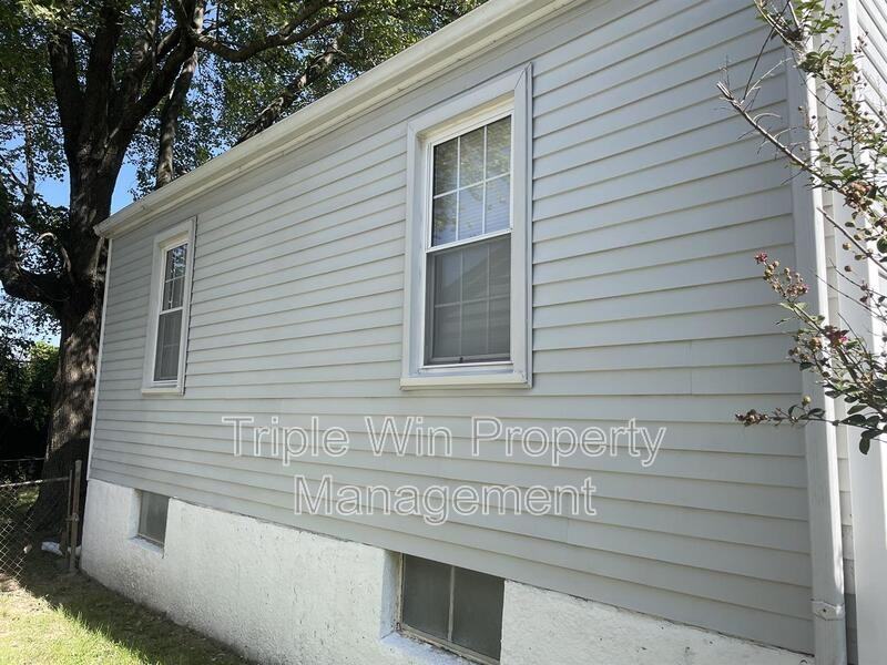 1205 Nectar Dr - Photo 3 of 32