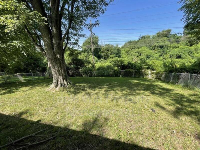 10203 Trio Ln - Photo 7 of 37