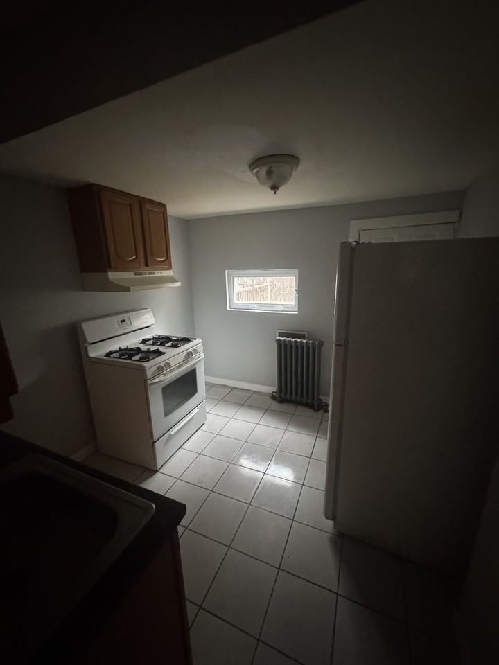 4255 N 17th St #1 - Photo 7 of 13