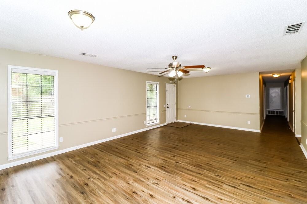 4784 Ross Rd - Photo 5 of 16